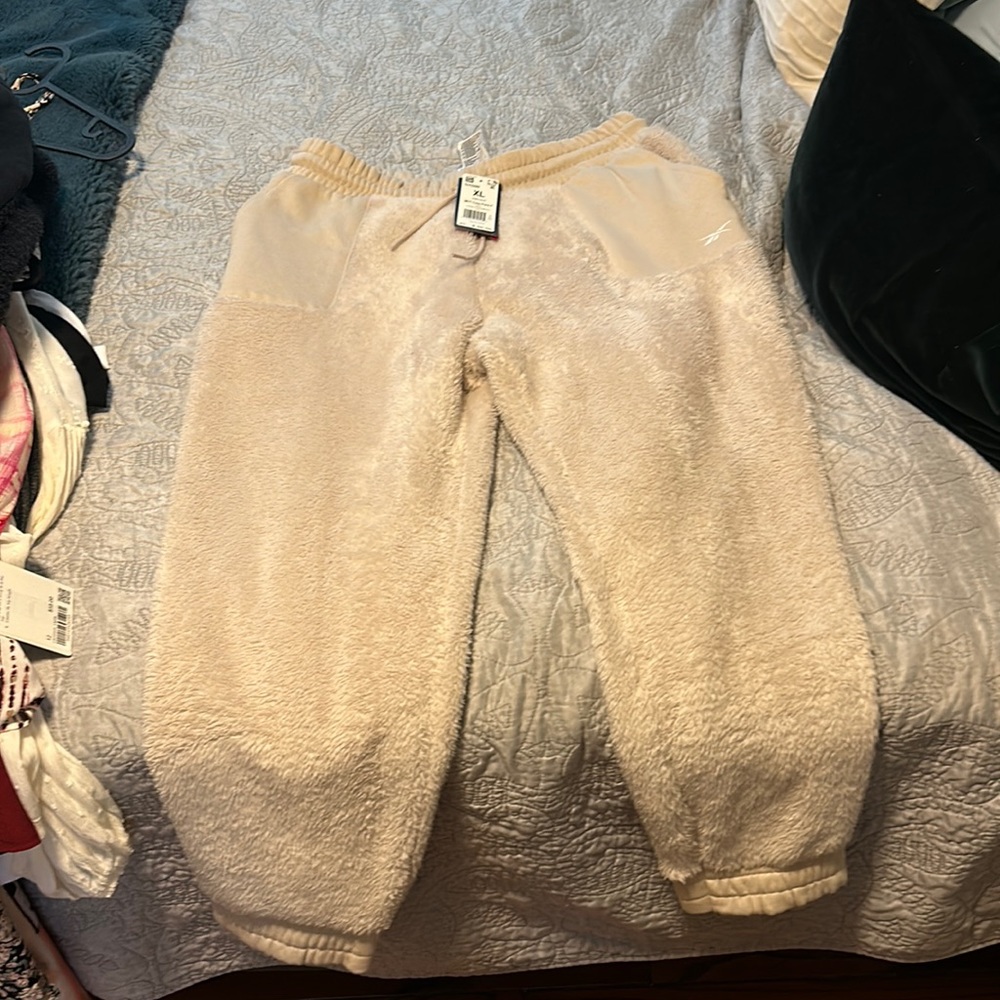 Reebok, cozy, joggers, cream, colored, xl nwt